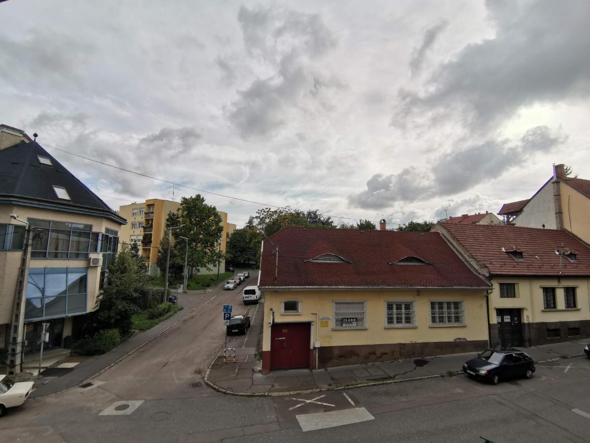 Sweet Life Apartman Эгер Экстерьер фото